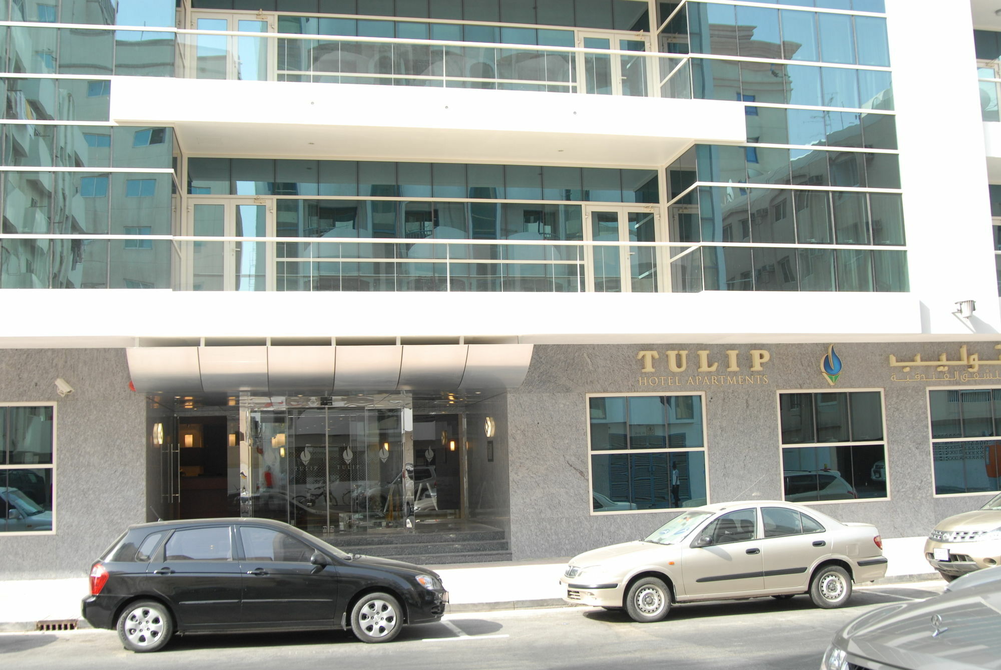Tulip Hotel Apartments Dubai Exterior foto